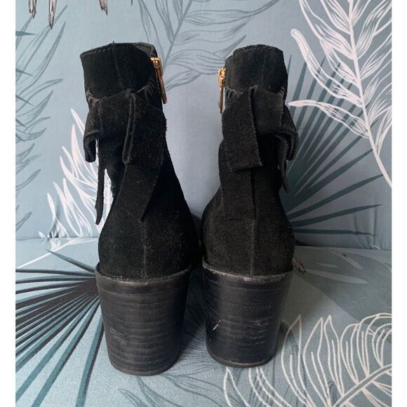 UGG Fraise Whipstitch Bow Black Suede Ankle Heel Bootie Boot Sz 7 - Picture 2 of 10